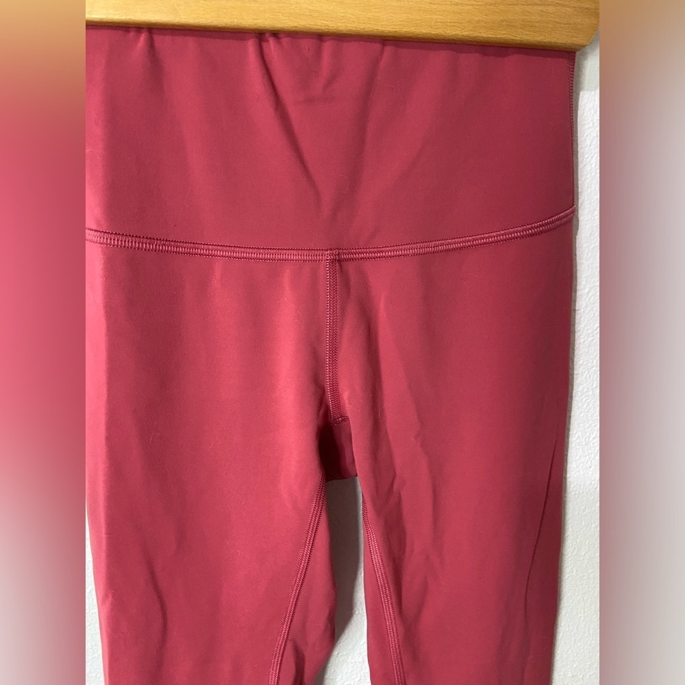 Lululemon legging - Picture 4 of 15